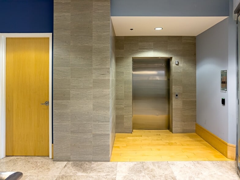 More Photos Of 147 W Election Rd, Draper Office For Sale