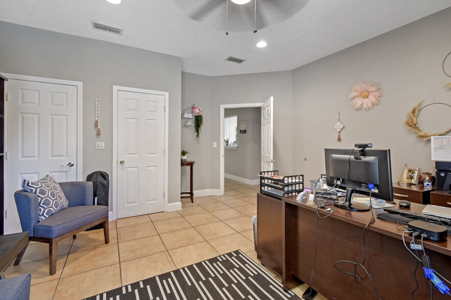 More Photos Of 1555 Kingsley Ave, Orange Park Office For Sale