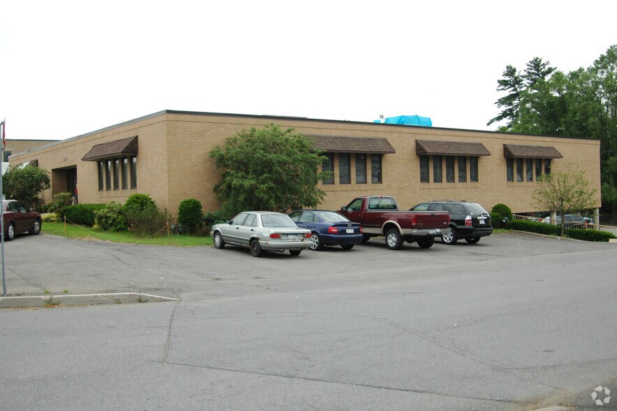 More Photos Of 1524 Central Ave, Albany Office For Lease