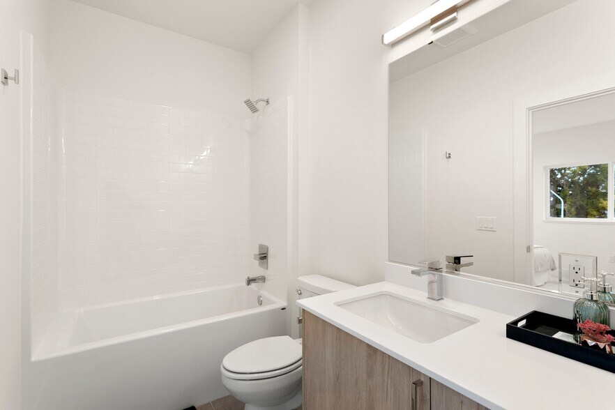 More Photos Of 117 Wells Ave S, Renton Apartments For Sale