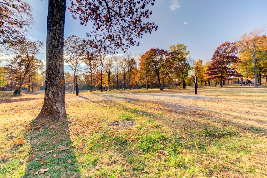 More Photos Of 446724 E 390 Rd, Langley Hotel For Sale