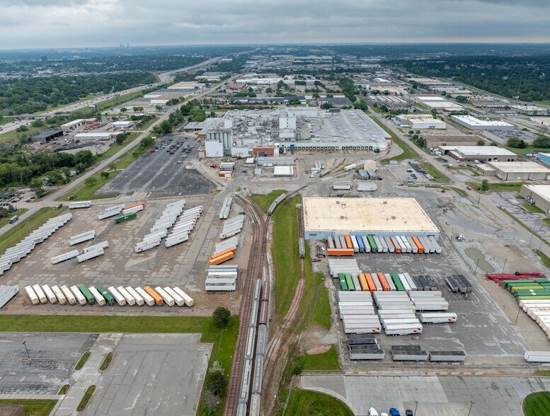 More Photos Of 9601 F St, Omaha Food Processing For Sale