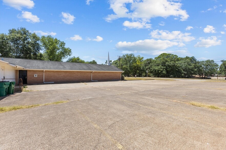 More Photos Of 201 Ragland St, Palestine Religious Facility For Sale