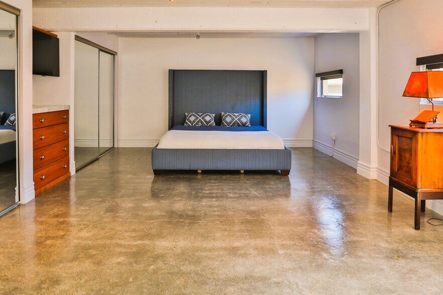 More Photos Of 108 W 2nd St, Los Angeles Apartments For Sale