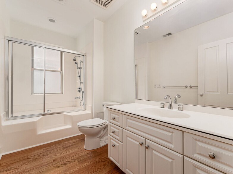 More Photos Of 857 S High St, Columbus Office Residential For Sale
