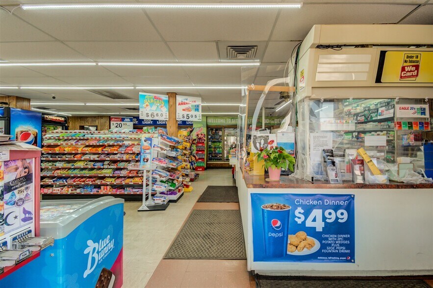 More Photos Of 1705 SW Frank Phillips Blvd, Bartlesville Service Station For Sale
