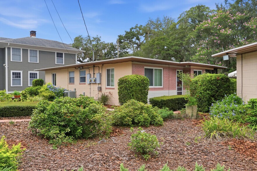 More Photos Of 642 Harwood St, Orlando Apartments For Sale