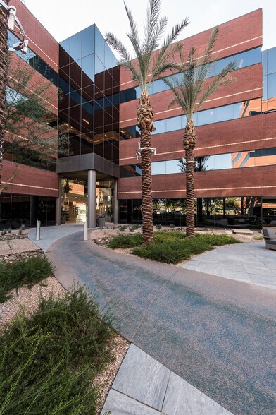 More Photos Of 4615 E Elwood St, Phoenix Office For Lease
