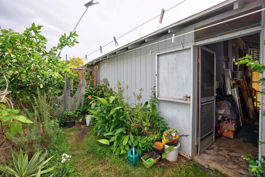 More Photos Of 2606 Nahaku Pl, Honolulu Multifamily For Sale