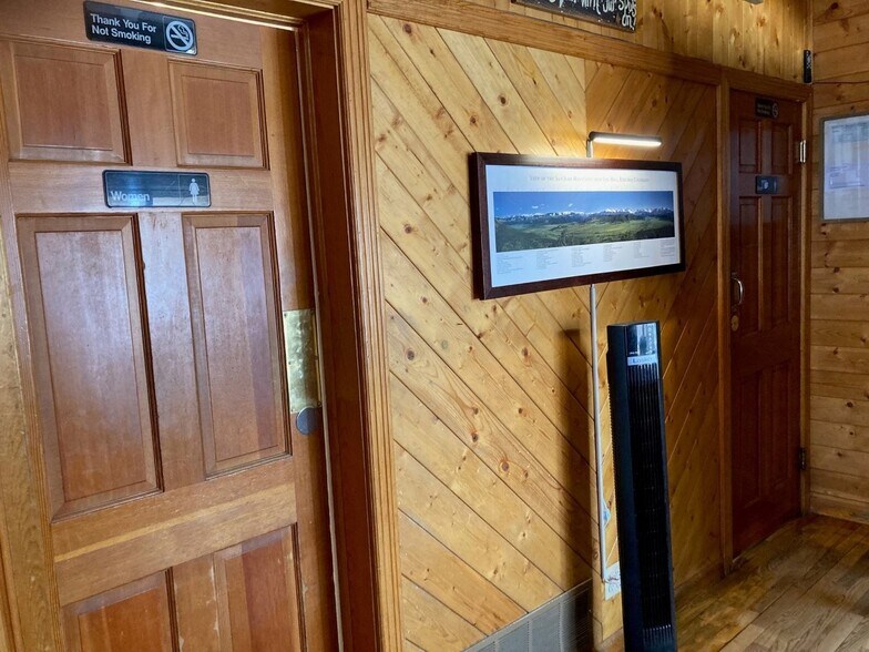 More Photos Of 123 N Lena St, Ridgway Restaurant For Sale