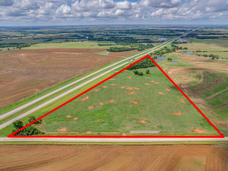 More Photos Of Northwest Expy, Yukon Land For Sale