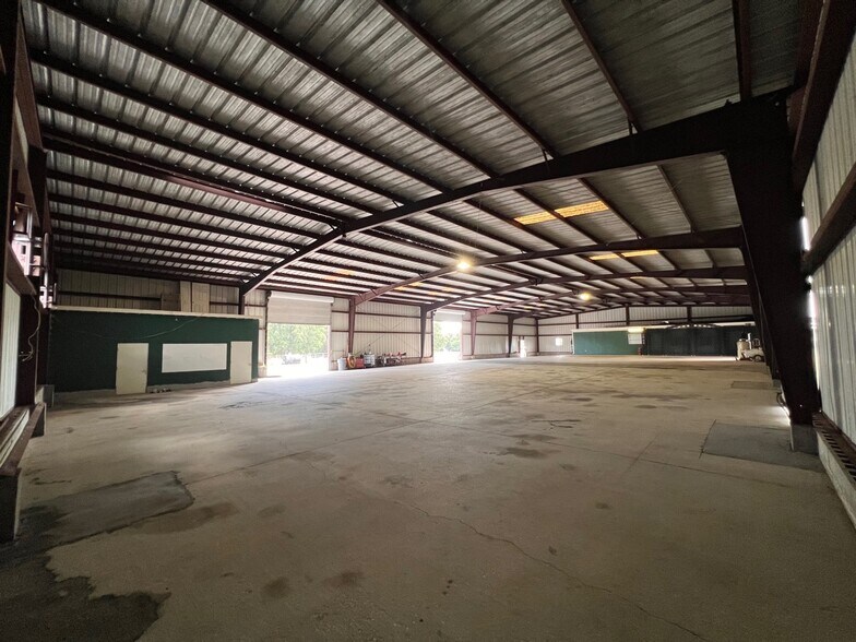 More Photos Of 17340 Parrish Grove, Dade City Industrial For Sale