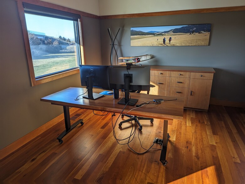 More Photos Of 2321 Jack Breault Dr, Hudson Office For Lease