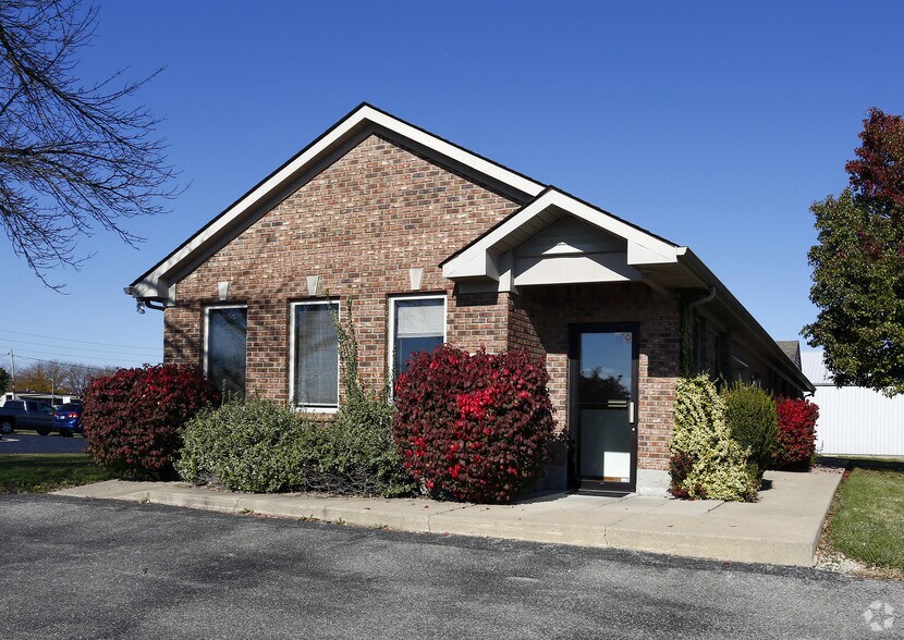 Primary Photo Of 300 International Dr, Franklin Flex For Sale