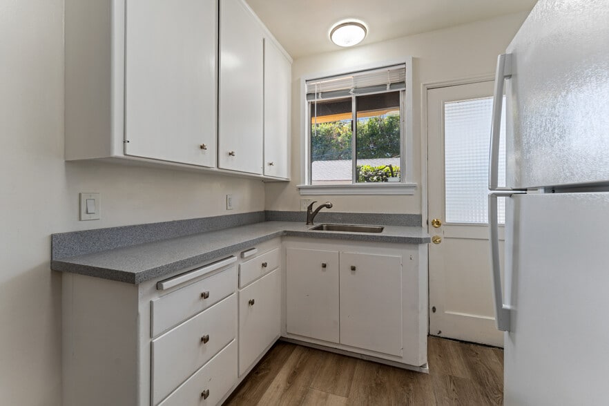More Photos Of 1235-1241 S Beverly Glen Blvd, Los Angeles Apartments For Sale