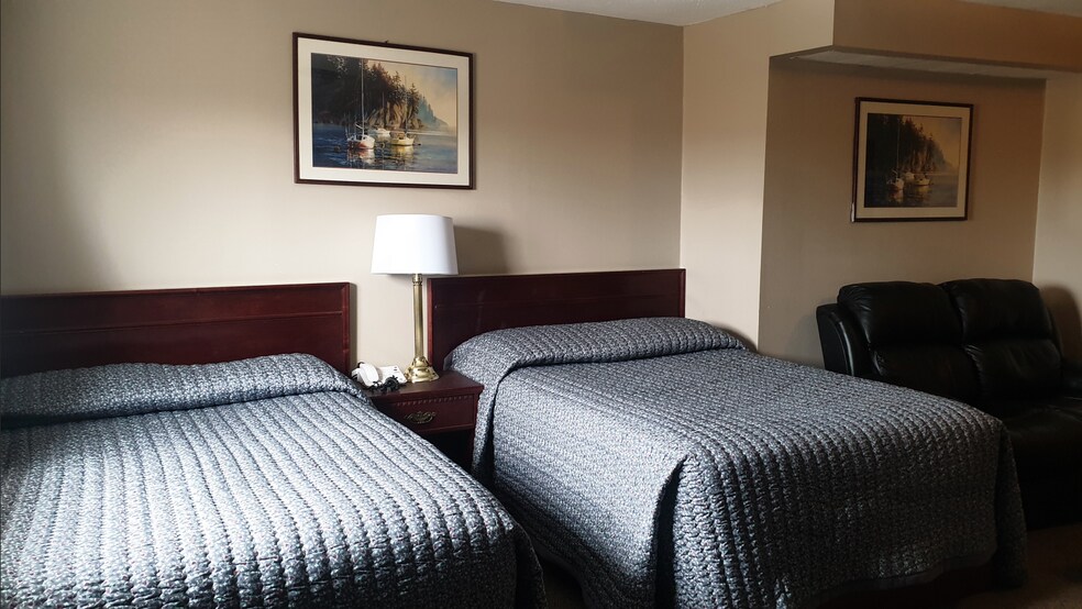 More Photos Of 5505 Highway 12 w, Coronation Hotel For Sale