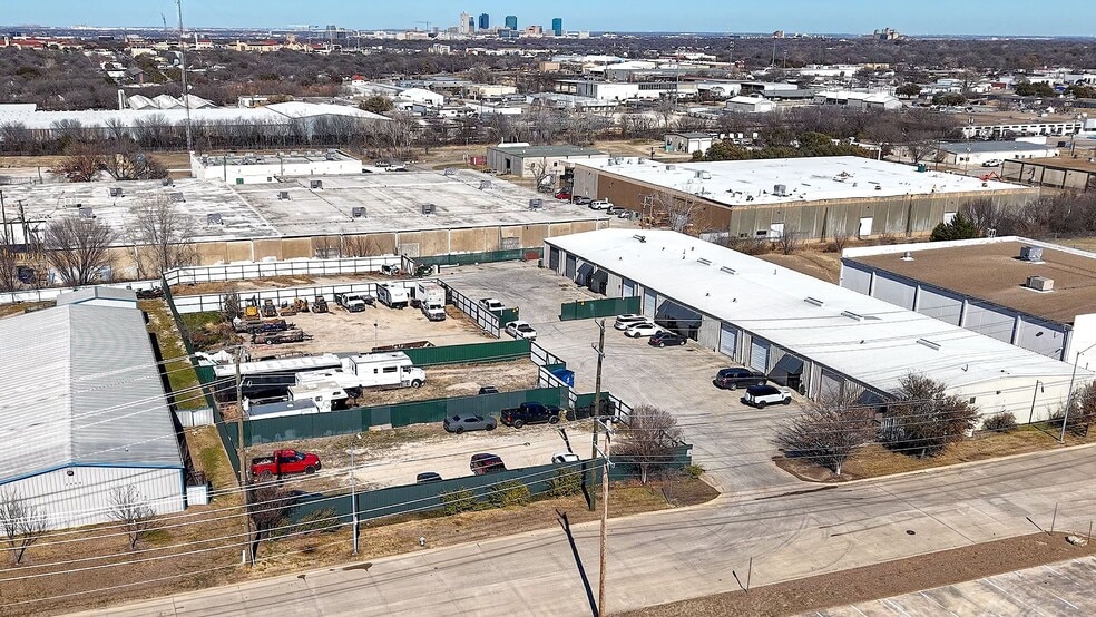 More Photos Of 2970 Suffolk Dr, Fort Worth Warehouse For Sale