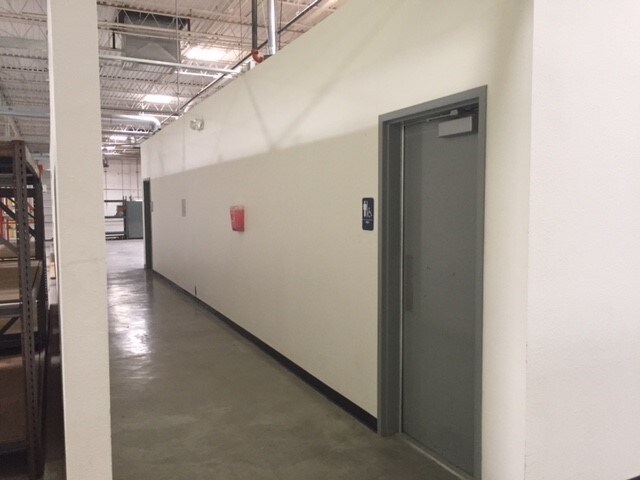 More Photos Of 1430 Vanderbilt Dr, El Paso Warehouse For Lease