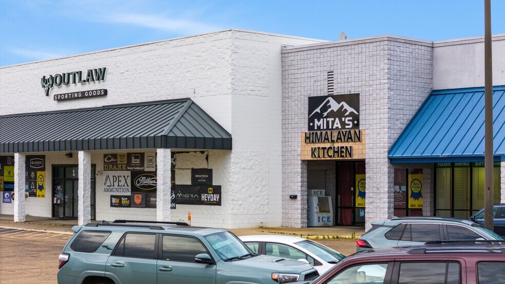 More Photos Of 2310-2318 Highway 45, Columbus Unknown For Lease