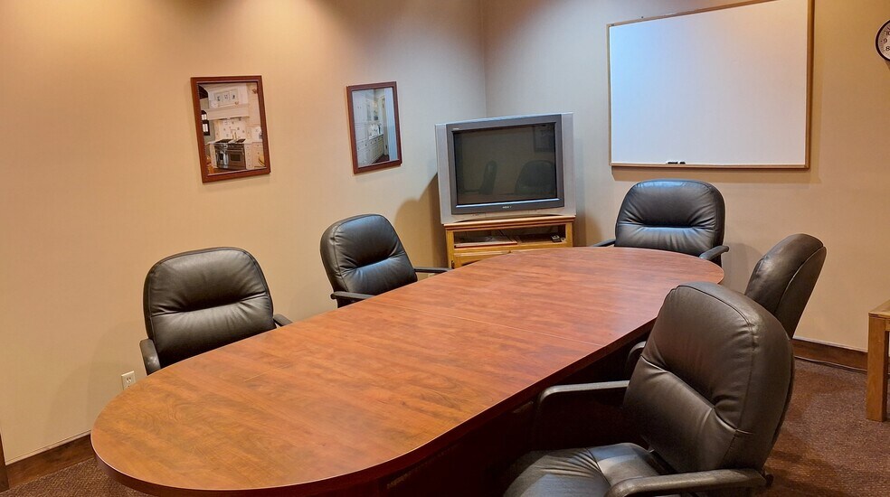 More Photos Of 4330 Nicollet Ave, Minneapolis Office For Sale