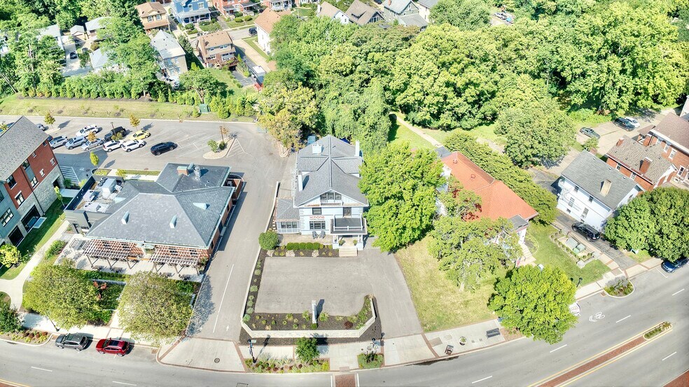 More Photos Of 33 N Fort Thomas Ave, Fort Thomas Office For Sale