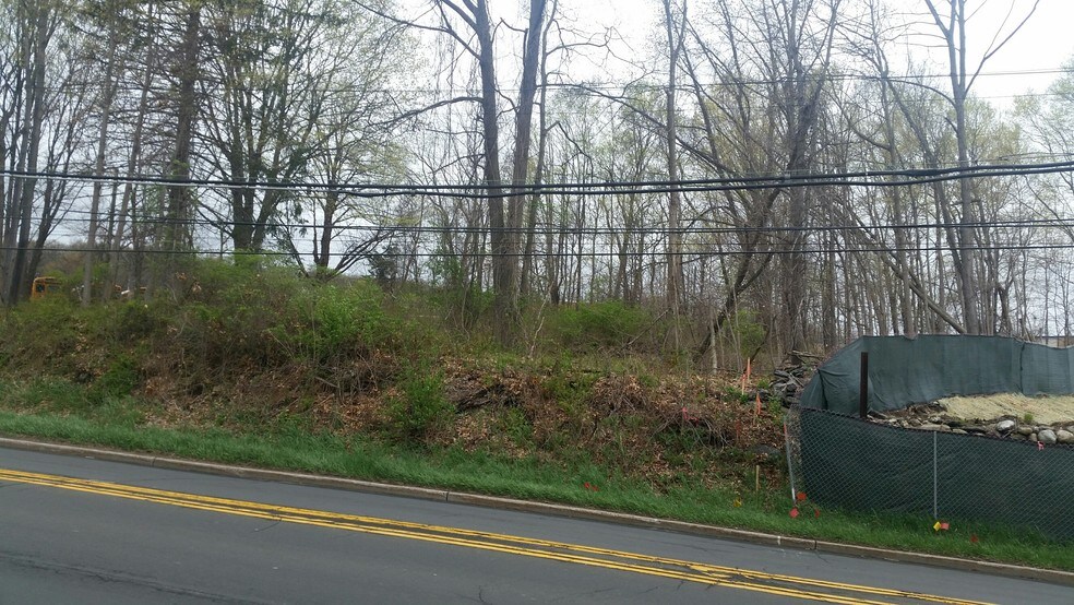 More Photos Of 3116 E Main St, Cortlandt Manor Land For Lease