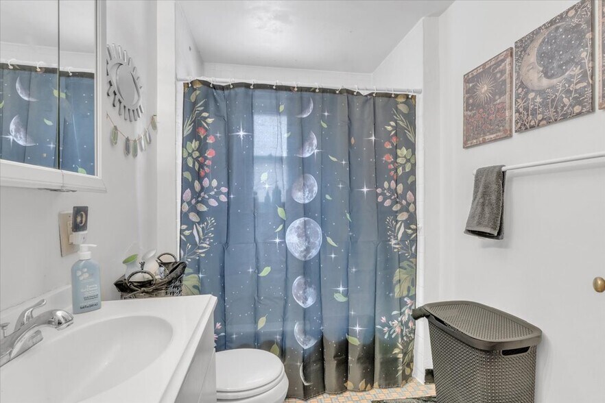 More Photos Of 70 McKinley Pkwy, Buffalo Multifamily For Sale