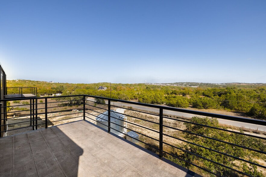 More Photos Of 451 Farrell Rd, Dripping Springs Light Distribution For Sale