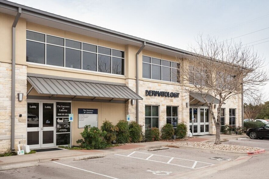 More Photos Of 1008 Ranch Road 620 S, Lakeway Office For Lease