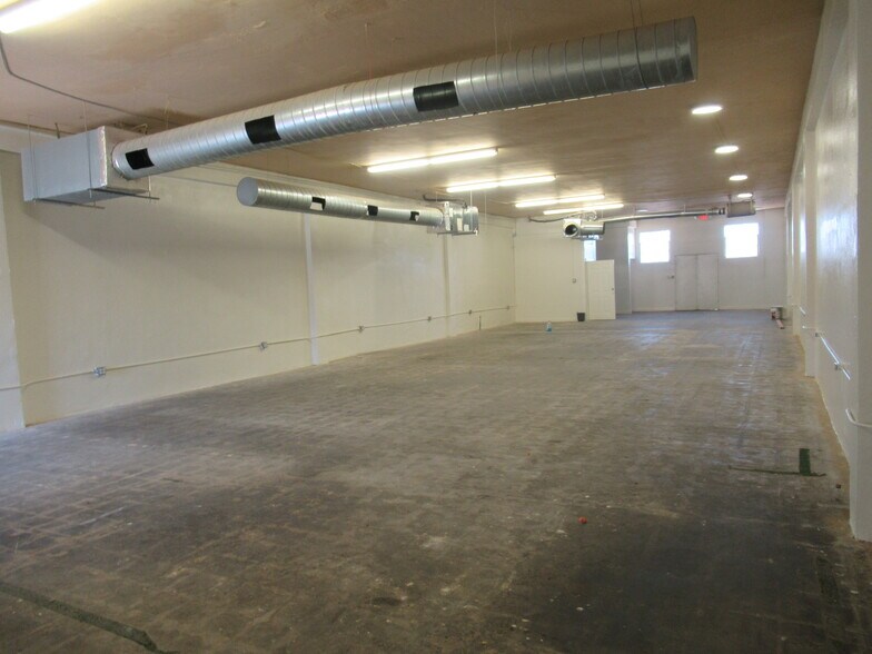 More Photos Of 1638 E Compton Blvd, Compton Freestanding For Sale