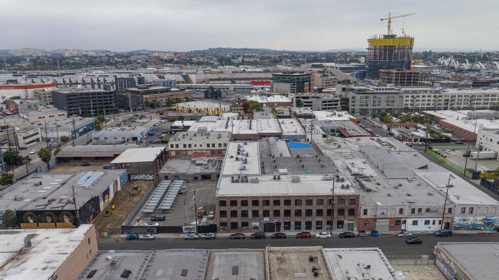 More Photos Of 440 Seaton St, Los Angeles Loft Creative Space For Sale