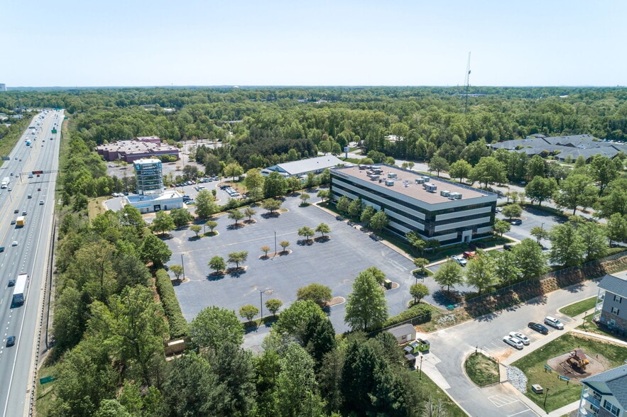 More Photos Of 4900 Koger Blvd, Greensboro Medical For Lease