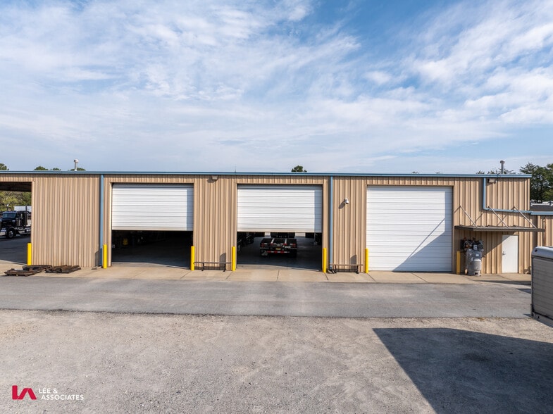 More Photos Of 1809 Westgate Pky SW, Atlanta Industrial For Lease