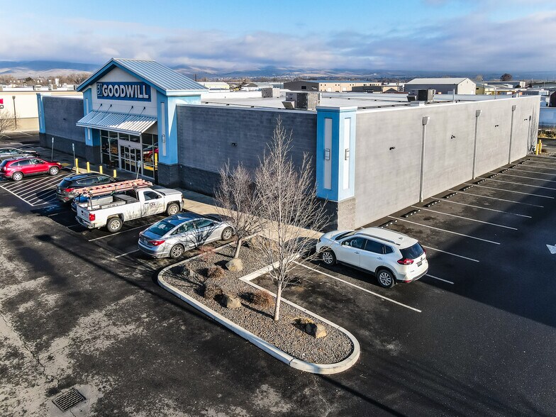 More Photos Of 1907 S 1st St, Yakima Freestanding For Sale