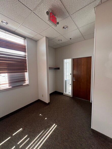 More Photos Of 10901-10909 Excelsior Blvd, Hopkins Office For Lease