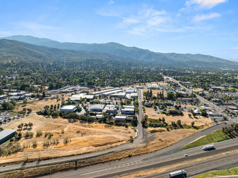 More Photos Of 710 Jefferson Ave, Ashland Light Manufacturing For Sale