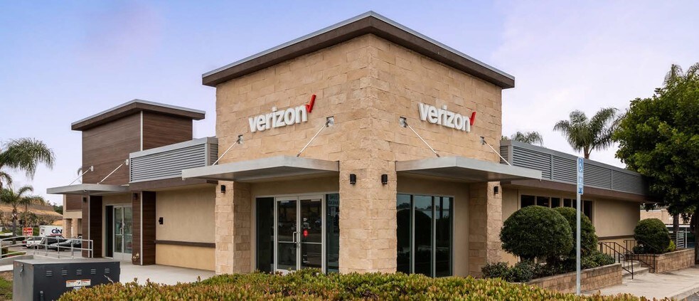 Primary Photo Of 1260 E Vista Way, Vista Freestanding For Sale