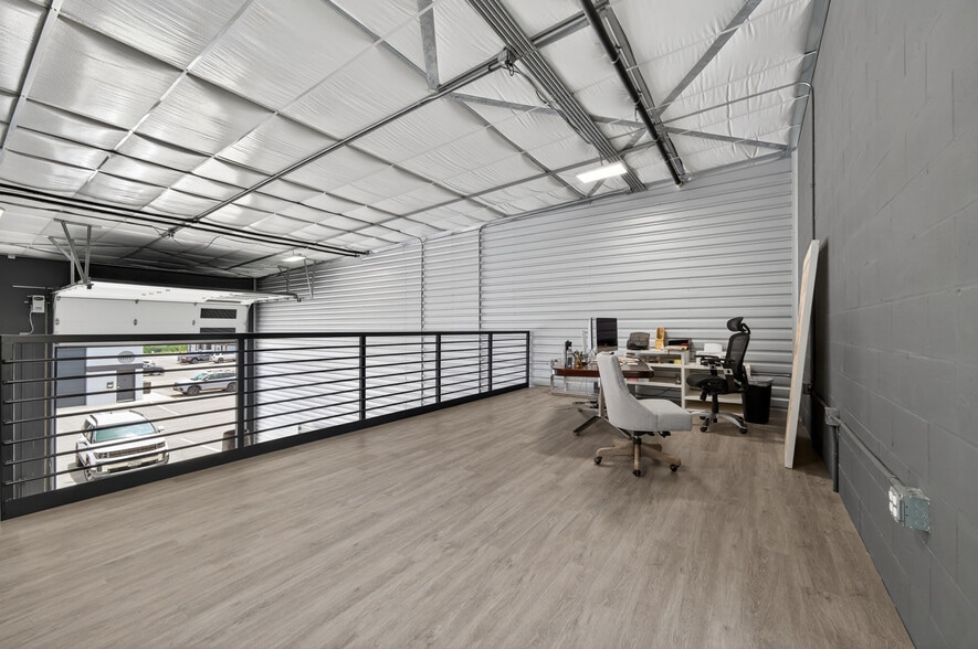More Photos Of 529 E US HWY, Boerne Unknown For Lease