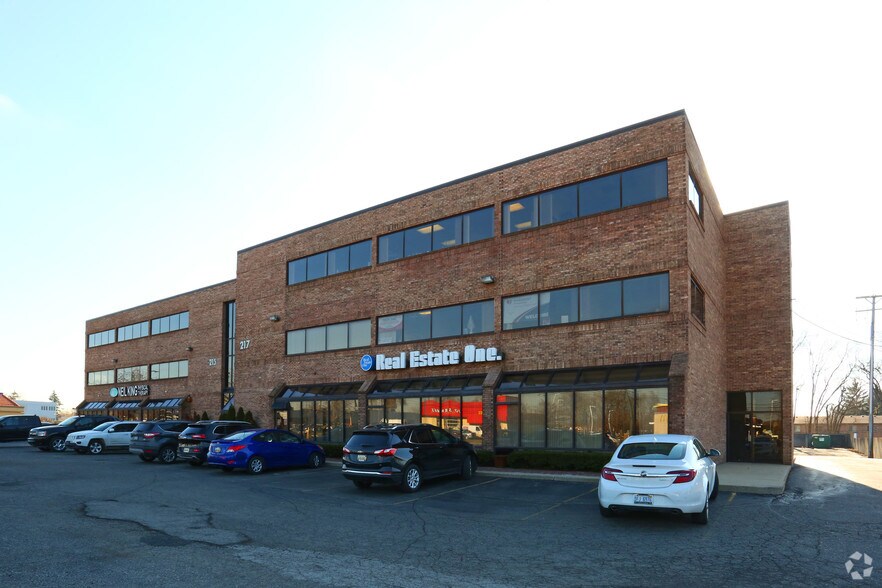 More Photos Of 215-217 W Ann Arbor Rd, Plymouth Office For Lease