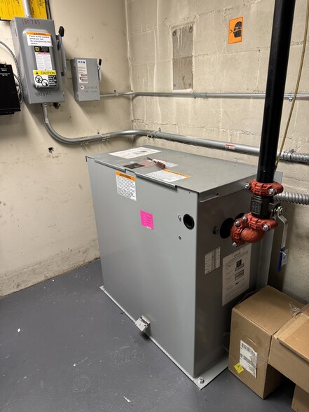 More Photos Of 990 Westbury Rd, Westbury Office For Sale