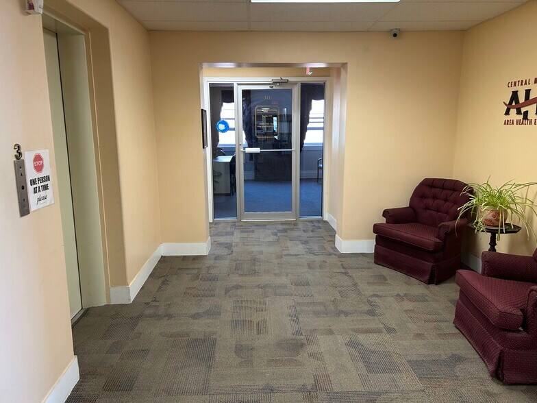 More Photos Of 35 Harvard St, Worcester Office For Lease