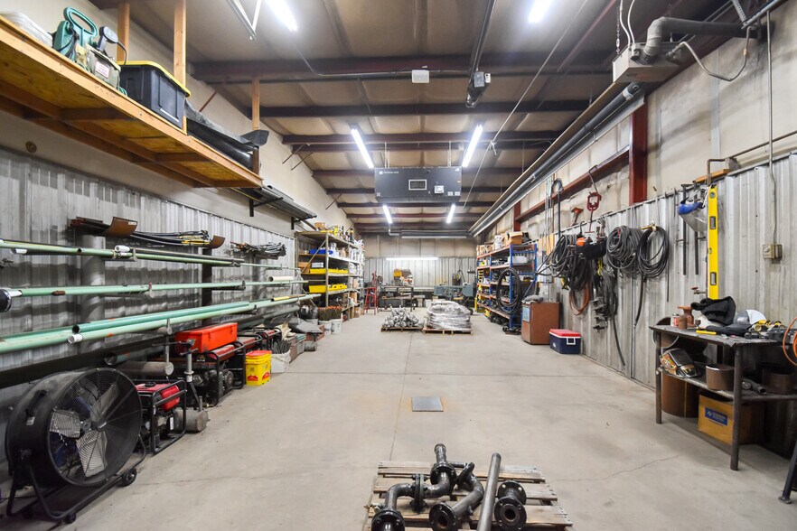 More Photos Of 603 E 2nd St, Ogallala Showroom For Sale