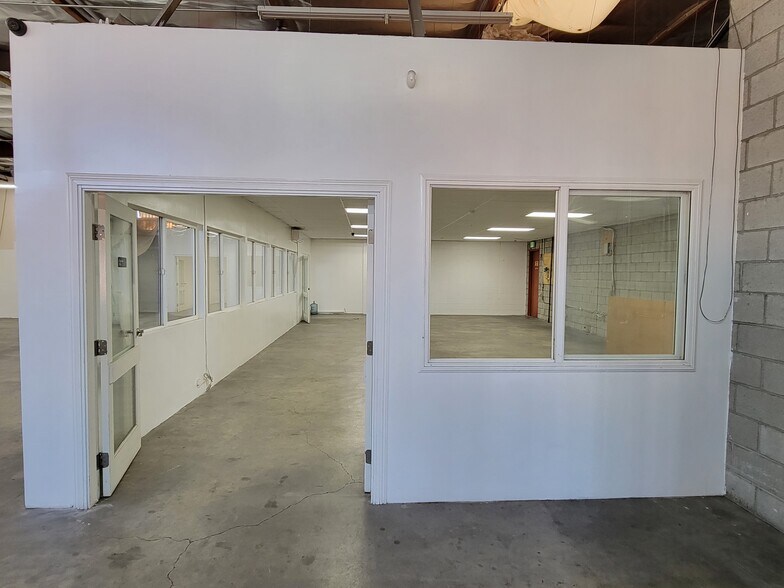 More Photos Of 1001 E 7th St, Los Angeles Warehouse For Lease