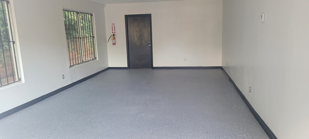 More Photos Of 3024 Memorial Dr, Atlanta Office For Lease