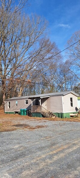 Primary Photo Of 321 S Main St, Adairsville Trailer Camper Park For Sale