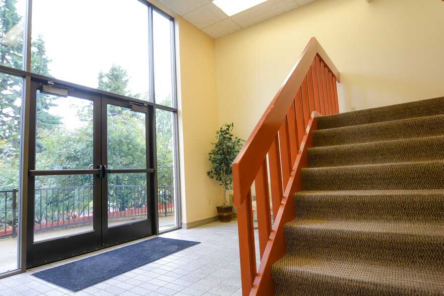 More Photos Of 750 W 2nd Ave, Anchorage Office For Lease
