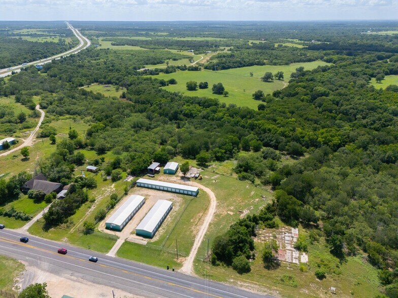 More Photos Of 1940 Magnolia Ave, Luling Self Storage For Sale