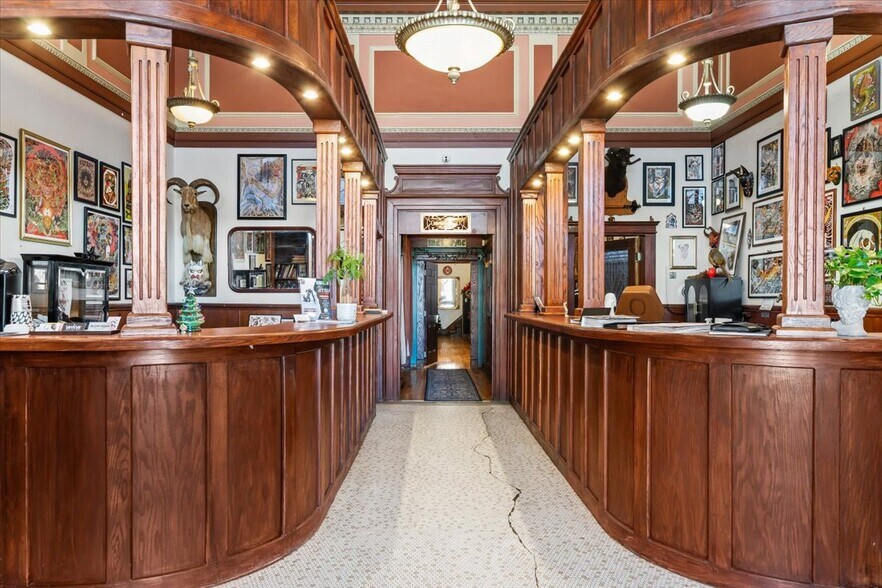 More Photos Of 339 Madison Ave, Memphis Storefront Retail Office For Lease