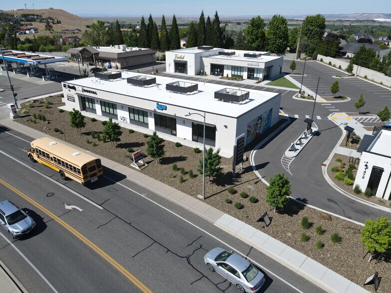 More Photos Of 1450 Bombing Range Rd, West Richland Storefront For Lease