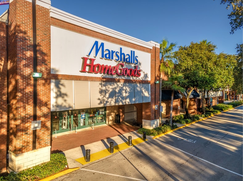 More Photos Of 801 S University Dr, Plantation General Retail For Lease